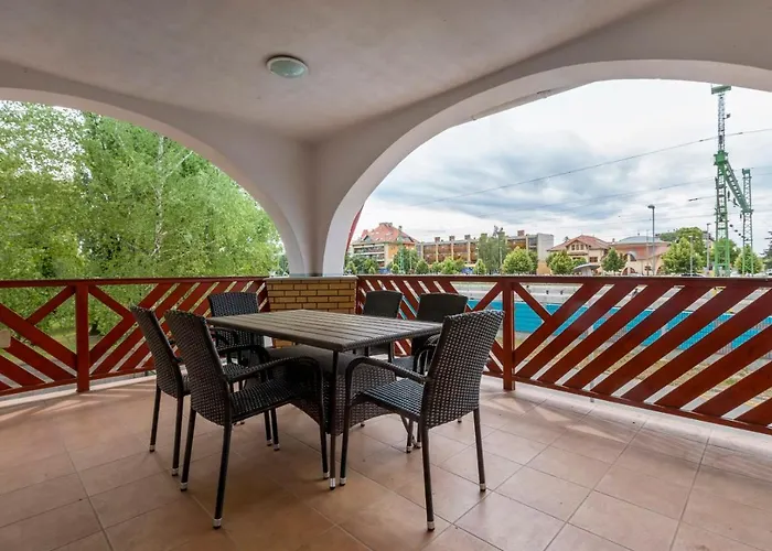 Fonyod Beach Apartment