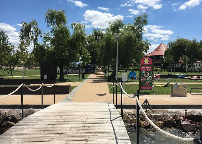 Fonyod Beach Apartment *