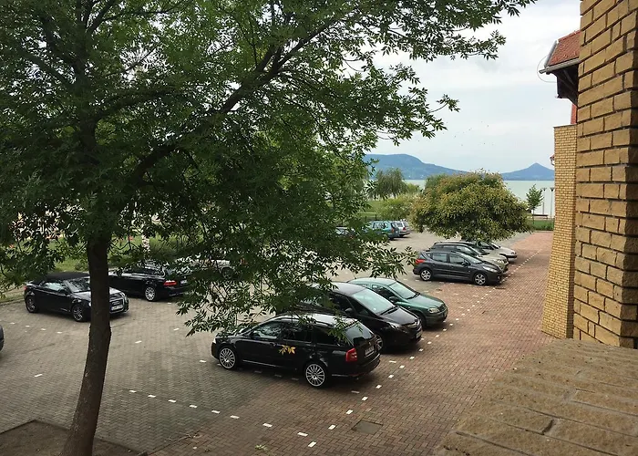 Fonyod Beach Apartment شقة *